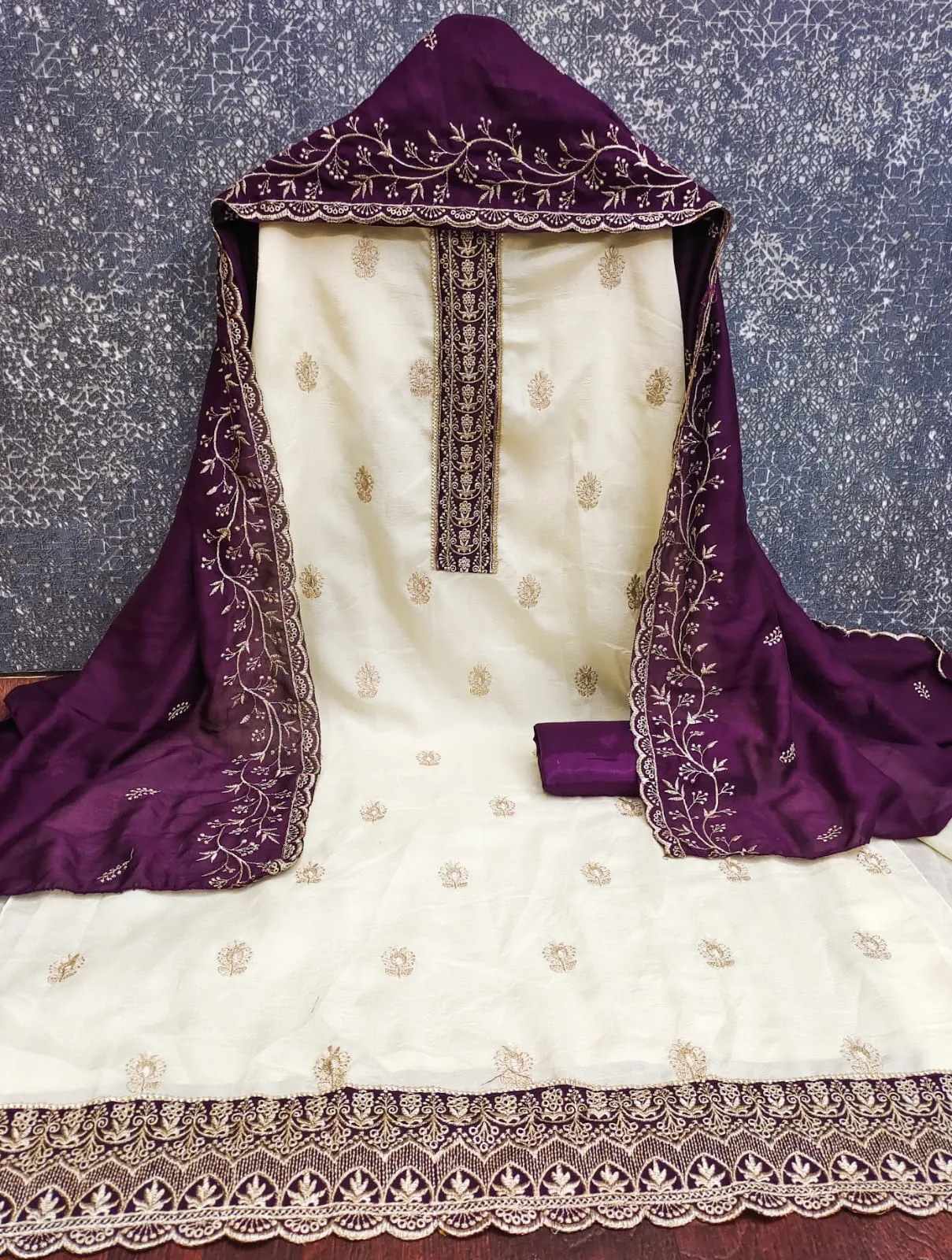 Design Number 1771