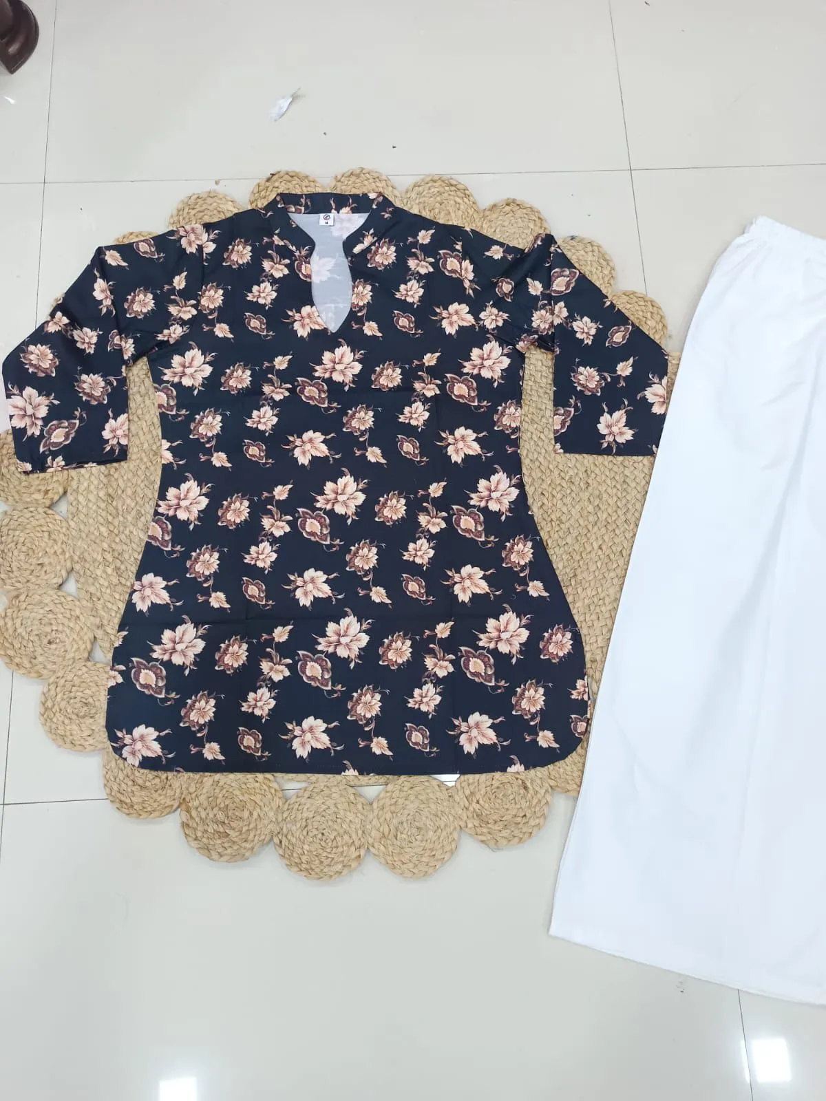 Design Number 1853 6