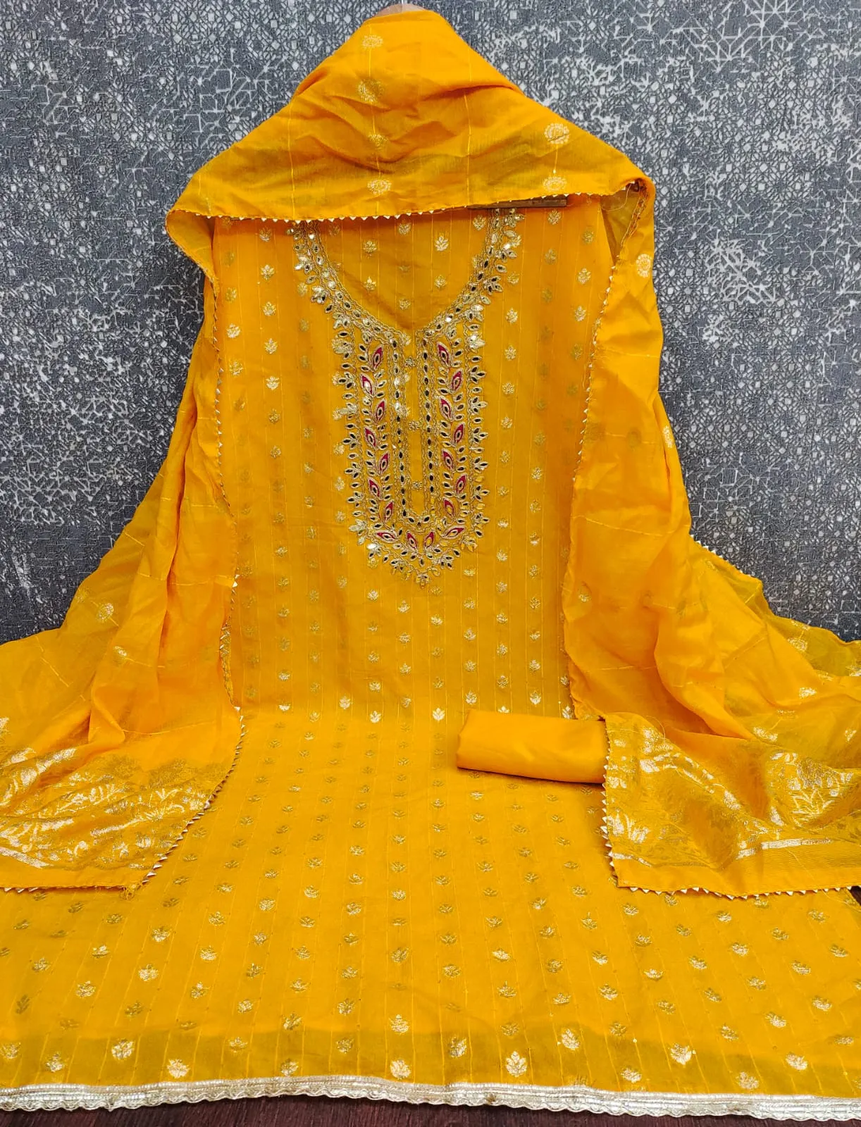 Design Number 2012 4