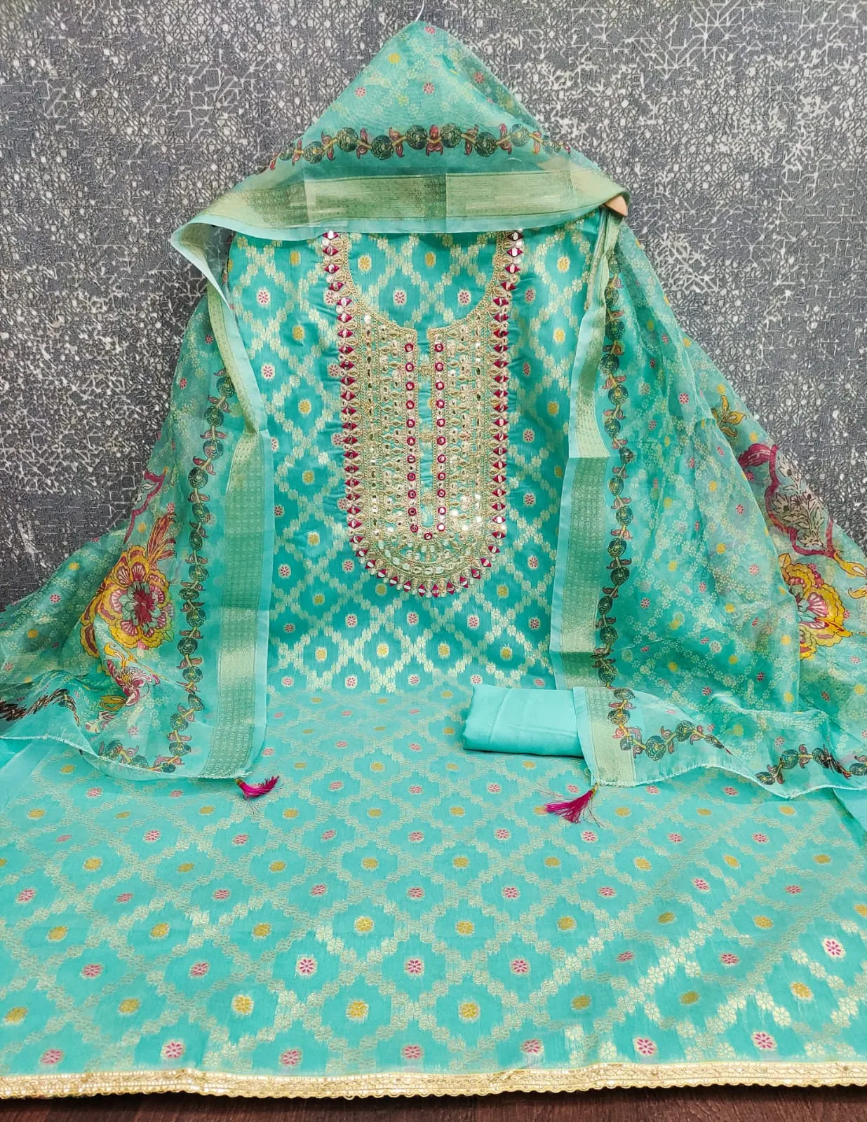 Design Number 2015 4