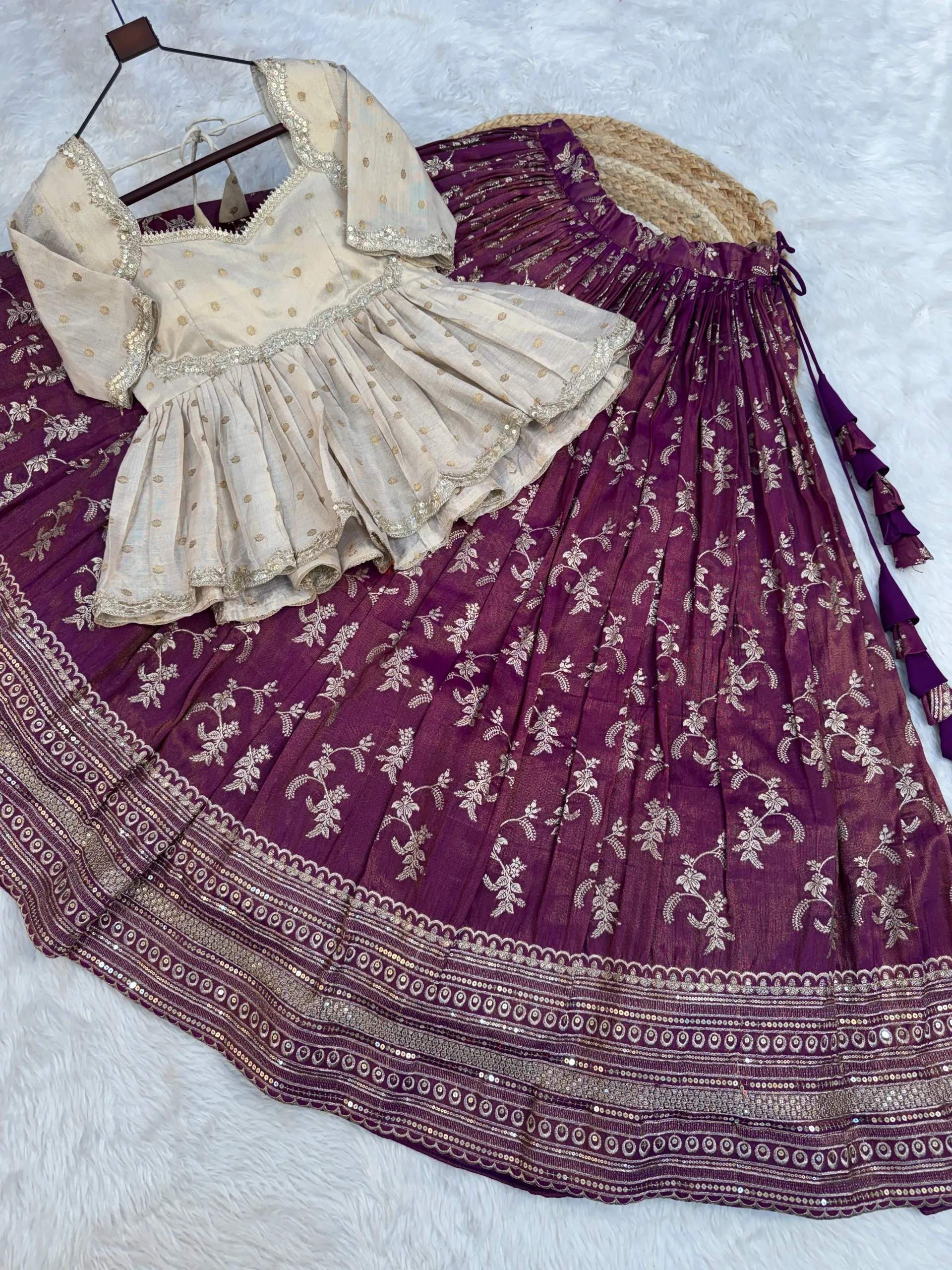 Design Number 2053 - Image 5