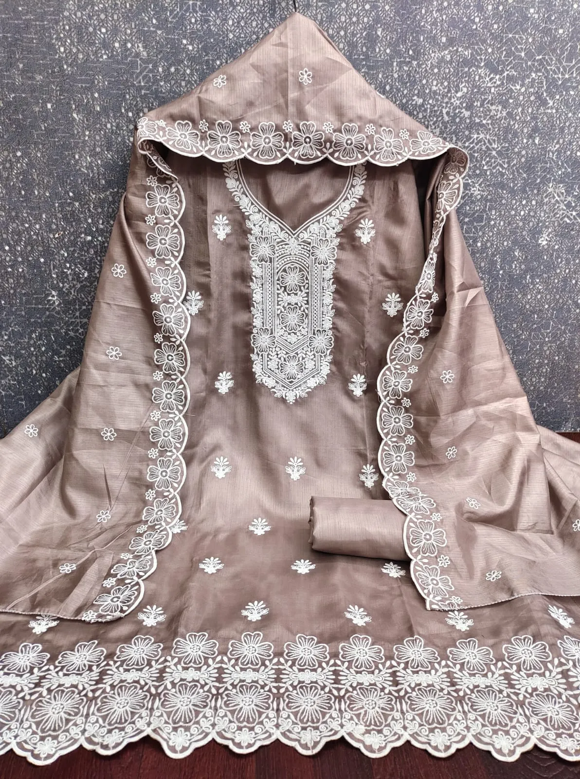 Design Number 2098 4