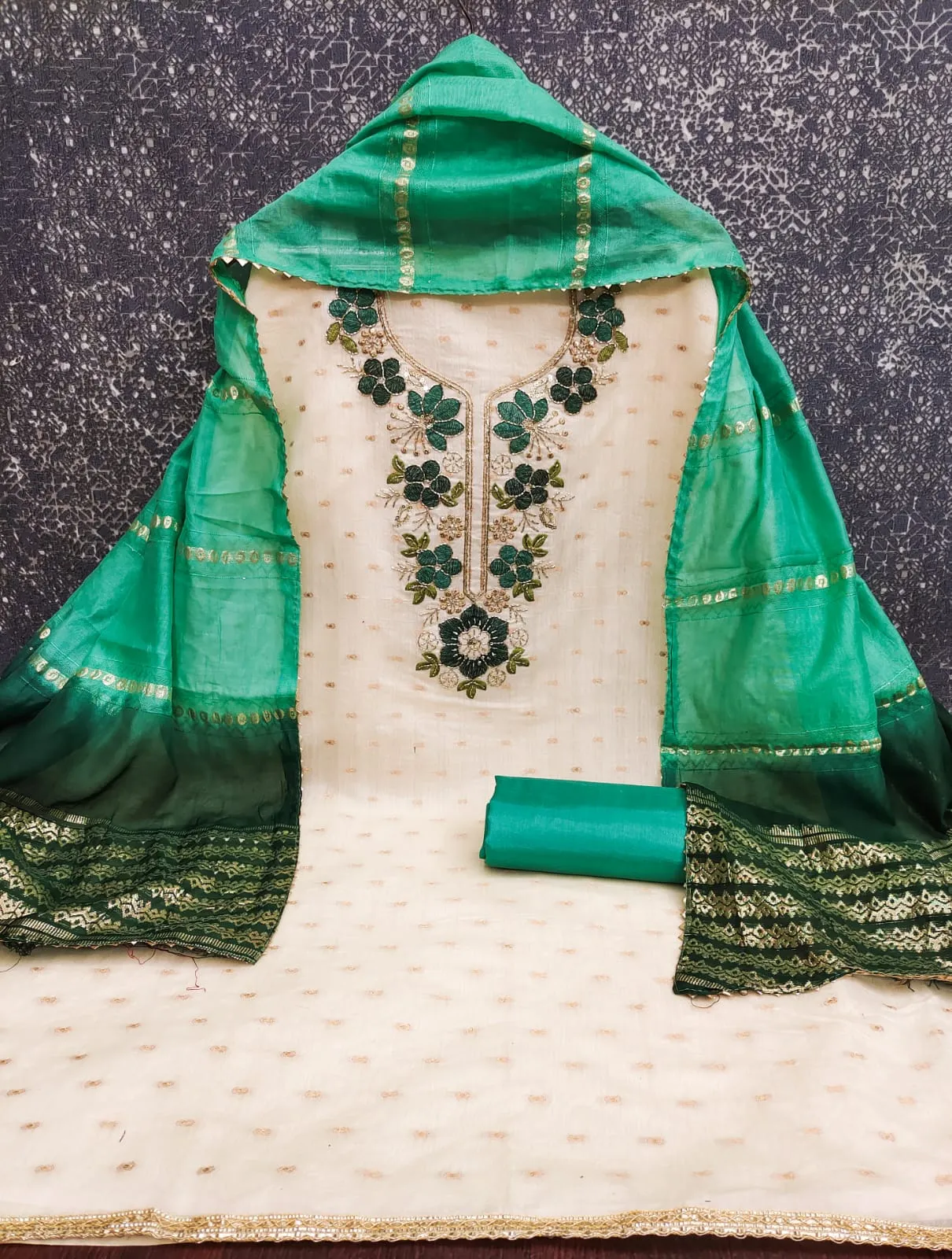 Design Number 2099 3