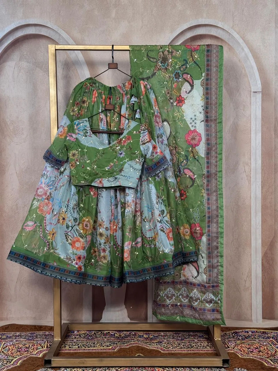 Design Number 2109 4