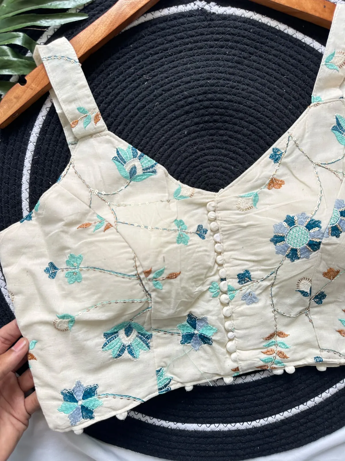 86 Pure Camric Hakoba Zara ++ Blouse 17