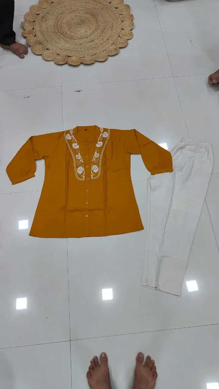 Fvd 7Star Chiku Rayon Slub With Embroidery Work Kurti Pant Set 3