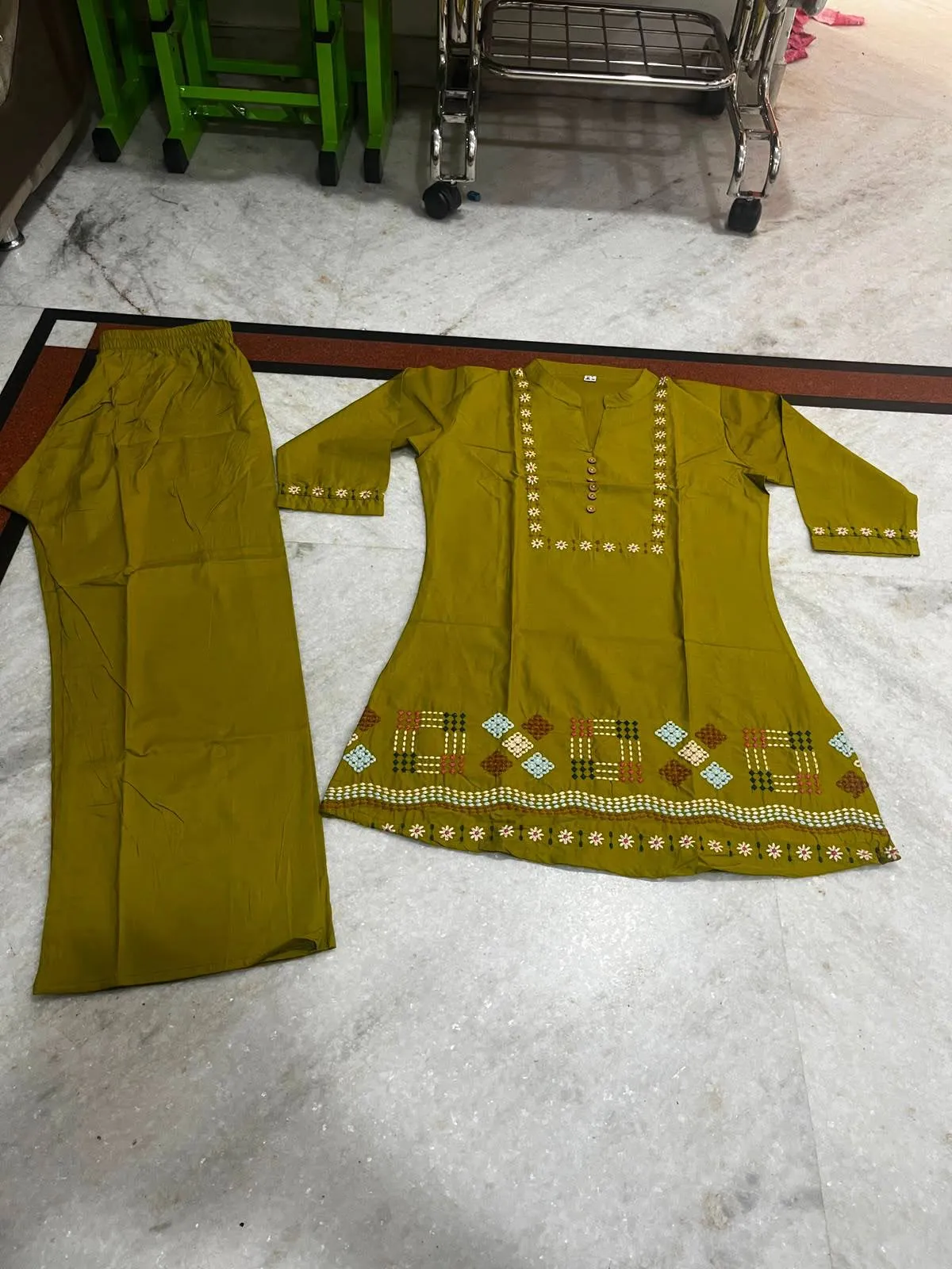 Fvd Tajmahal Maroon Dhabu Cotton Kurti Pant Set 2