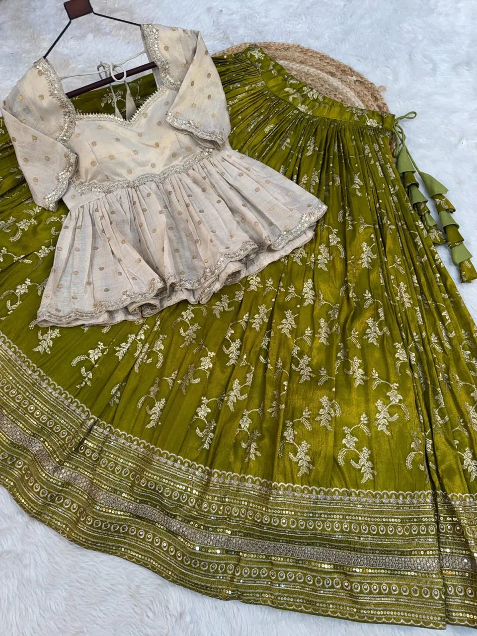 LW 7166 Wine Jacquard Lehenga Choli - Image 2
