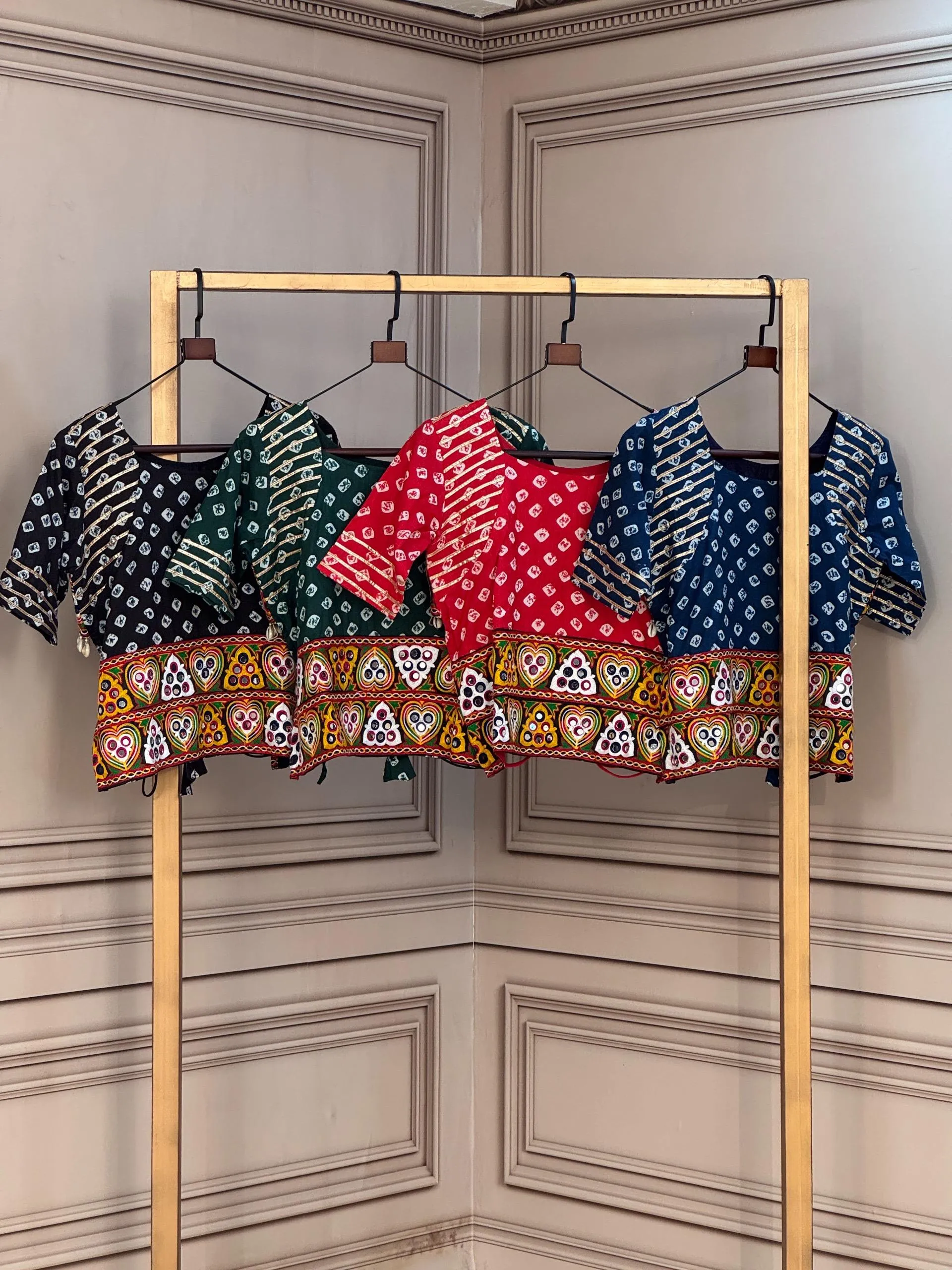 LW 7180 Cotton Bandhej Blouse 2