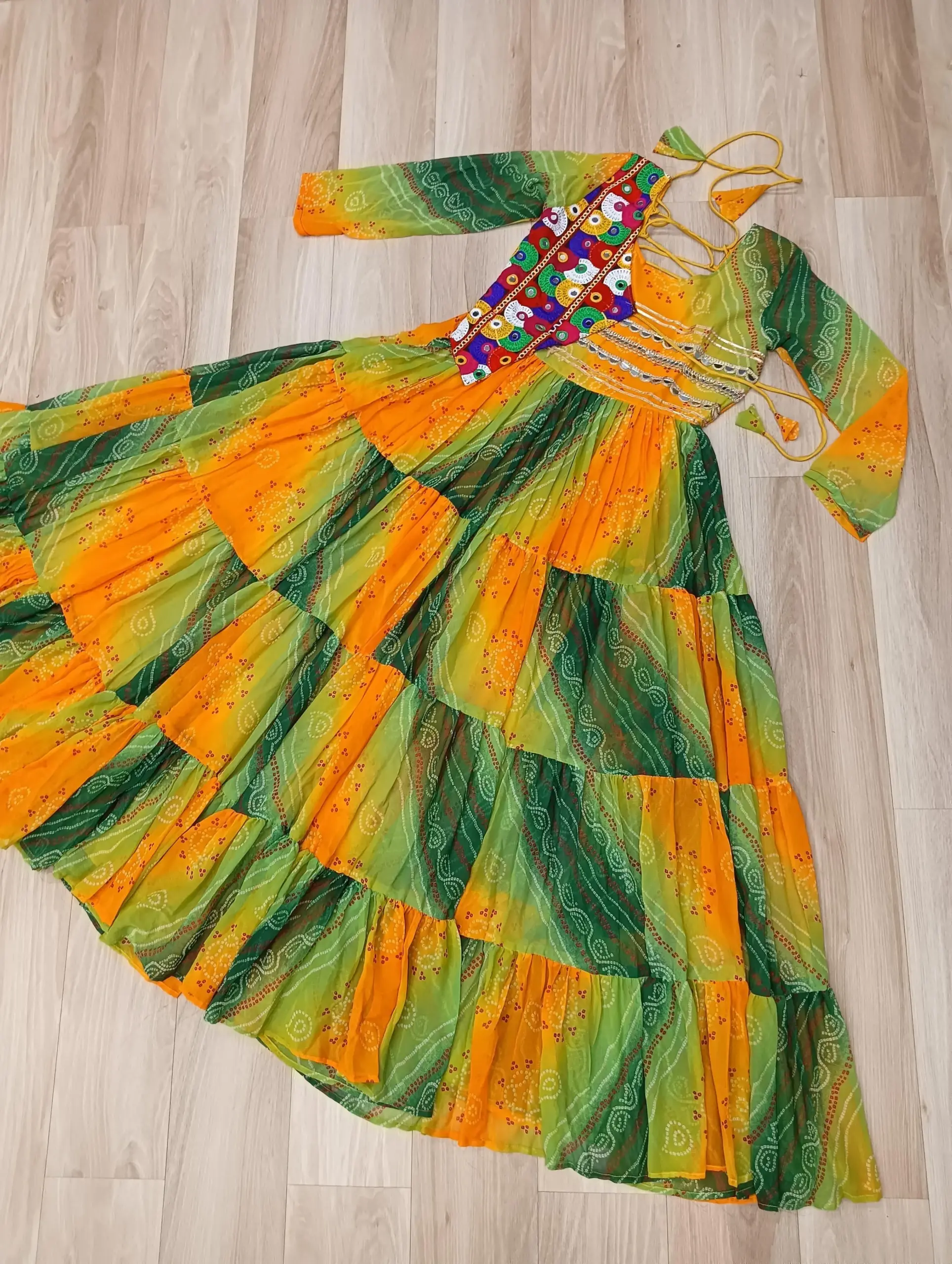 LW 9263 Laheriya &amp; Bandhej Gown 5