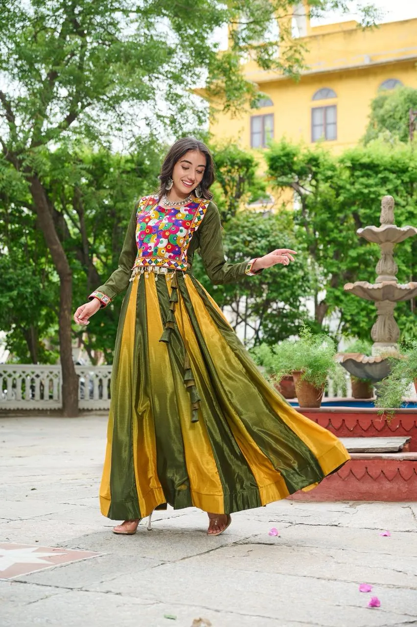 KA 5045 Chinnon Pedding Lehenga Choli 4