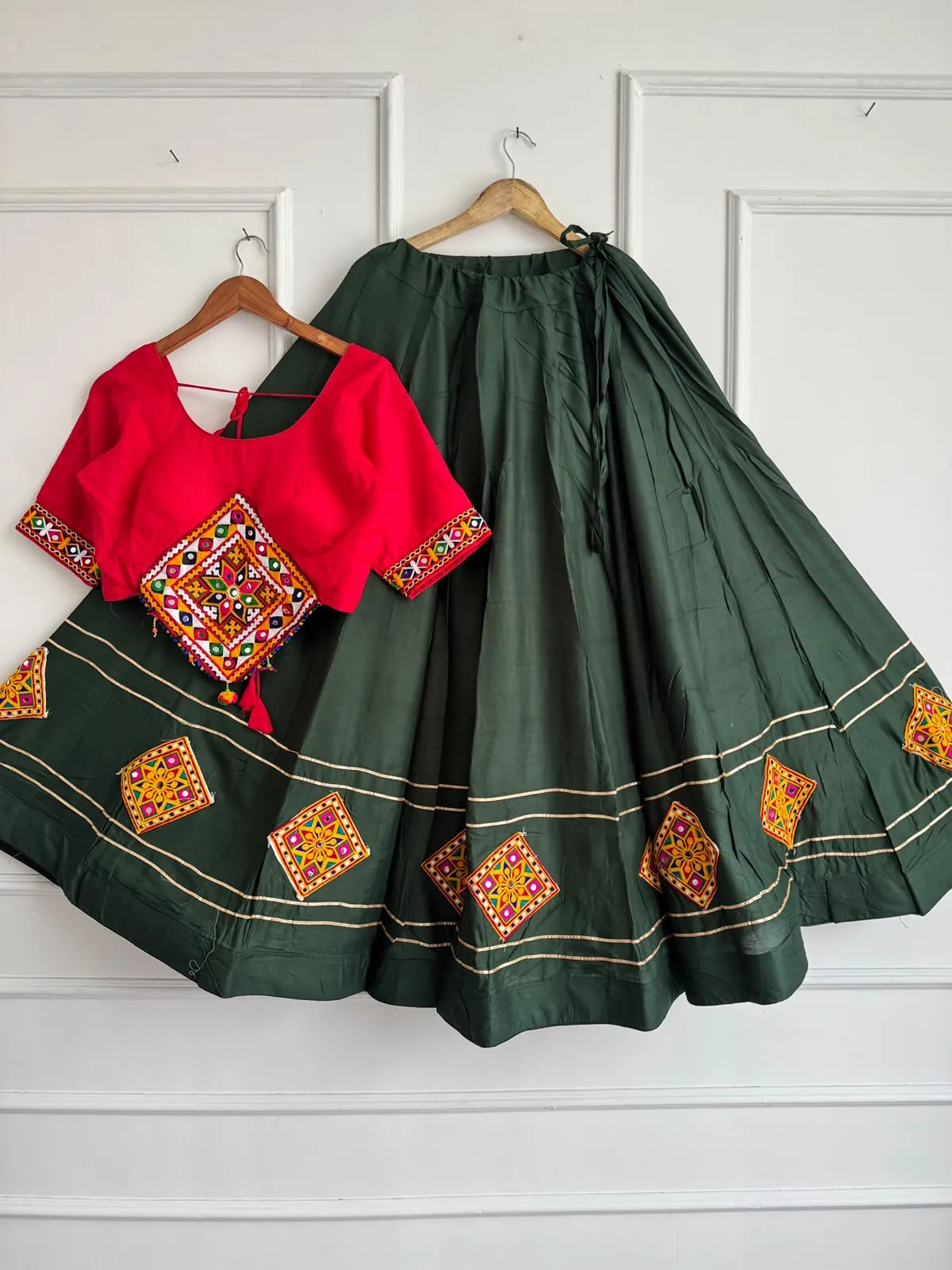 Kutchi Chaniyacholi Reyon Cotton Lehenga Choli 4