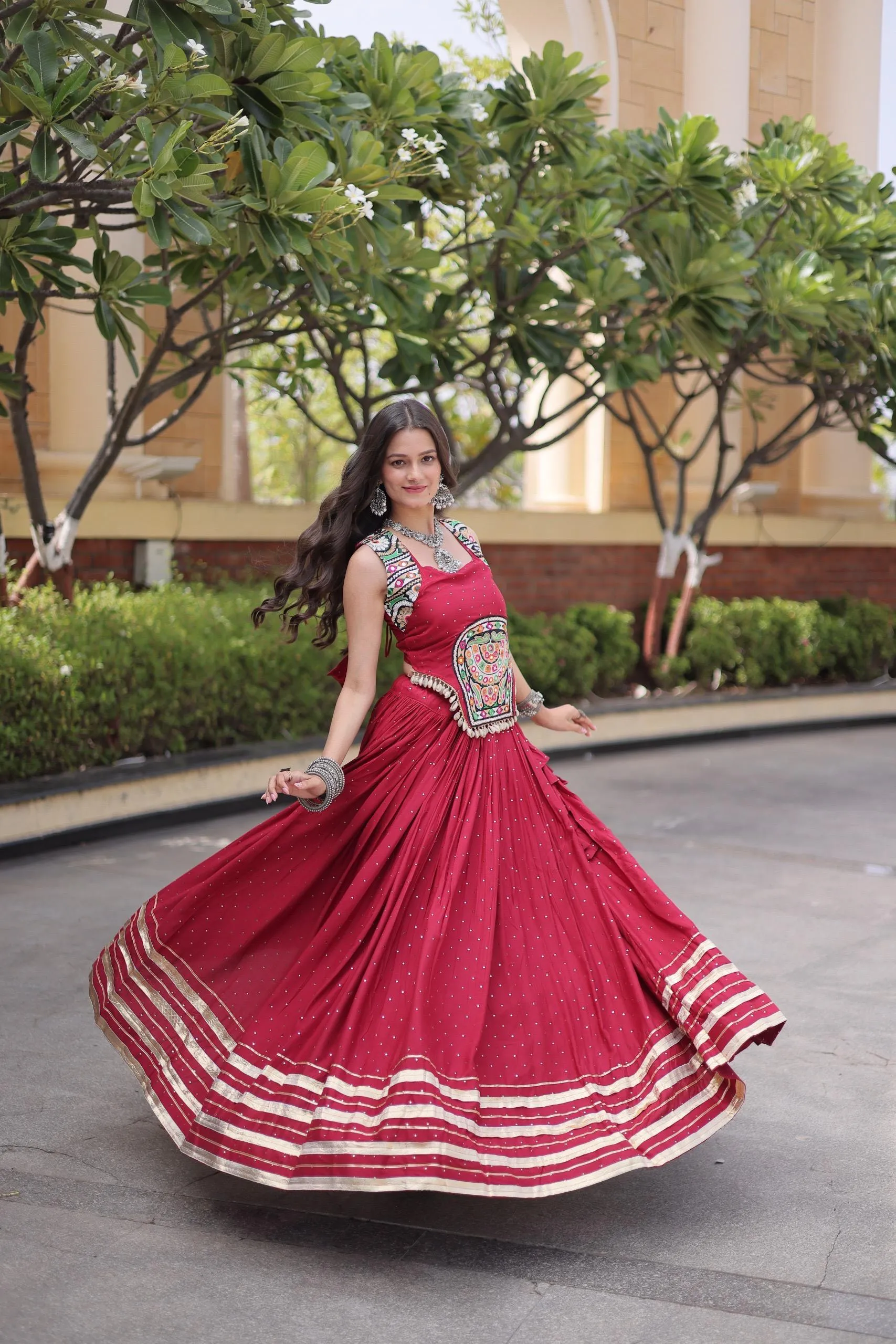 LW 7183 14 Kg Reyon Lehenga Choli 17