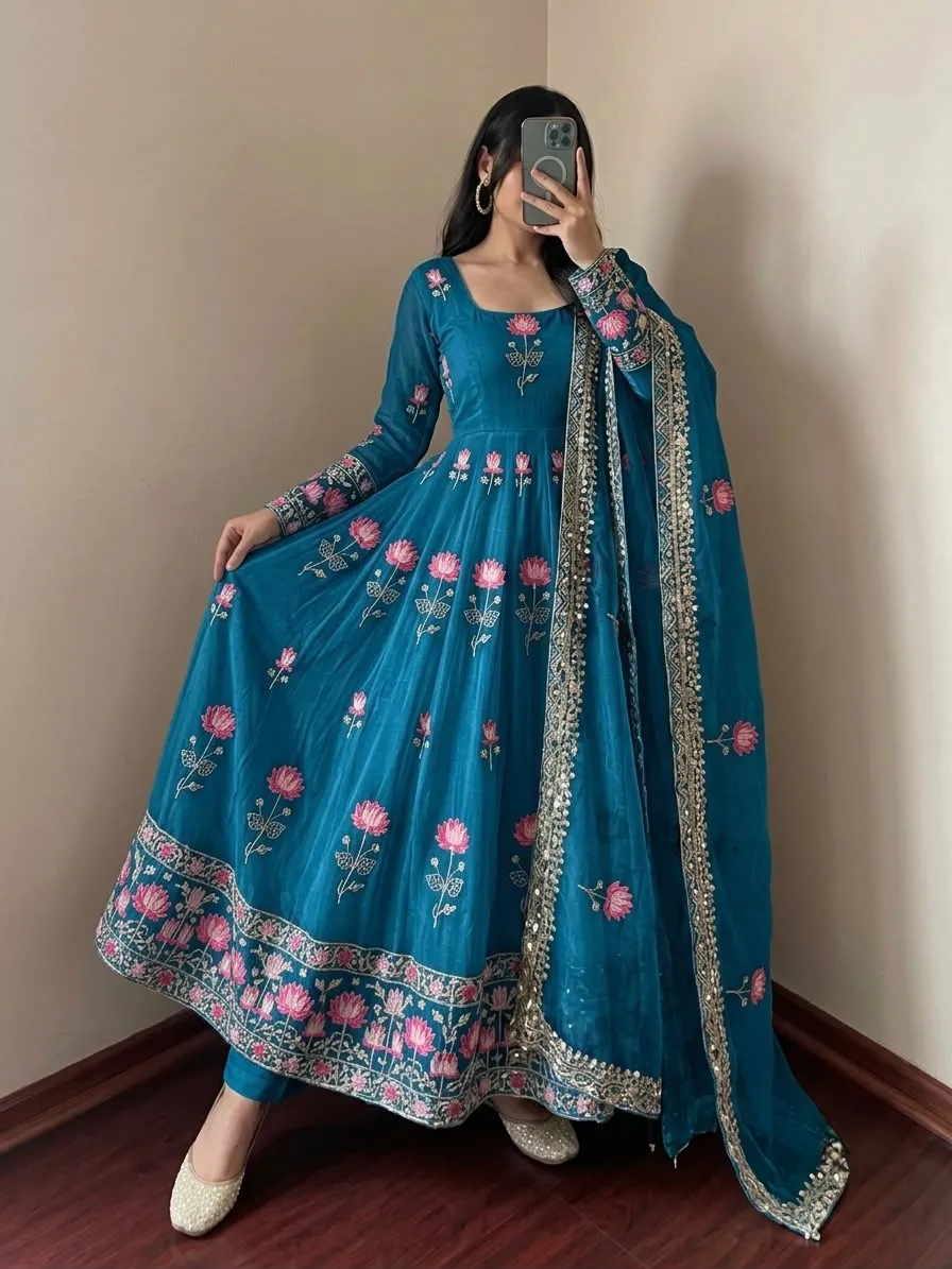 SR 1724 Fendy Silk Readymade Dress 4