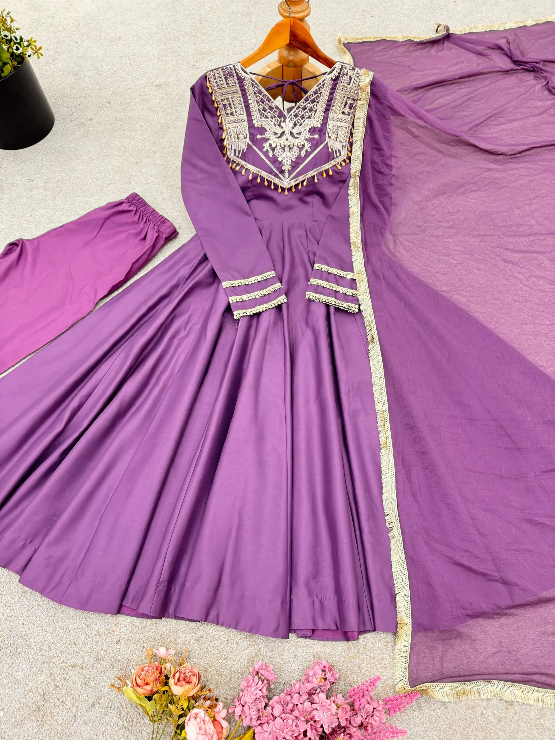 ZSR 3149 Roman Silk Gown 4