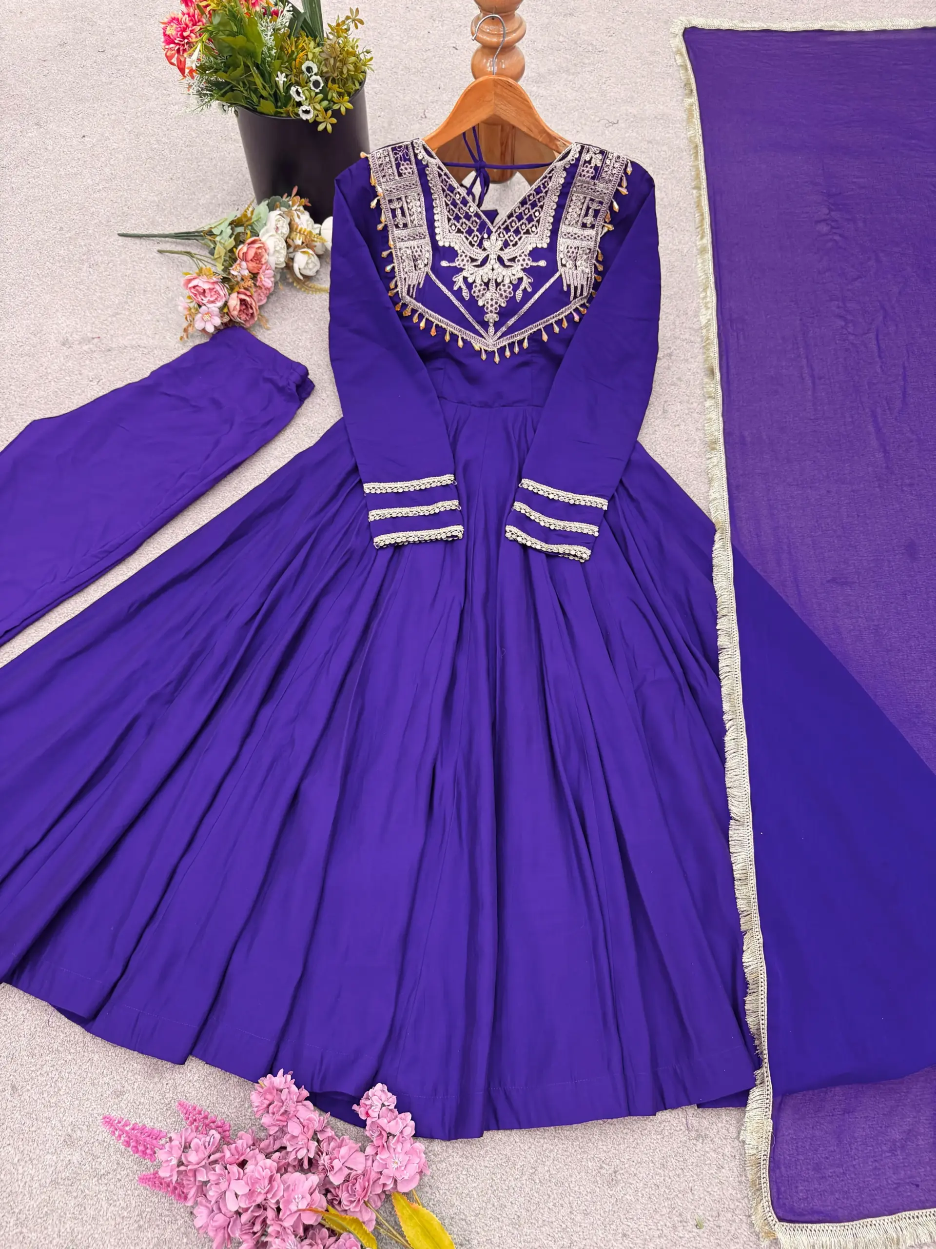ZSR 3149 Roman Silk Gown 6